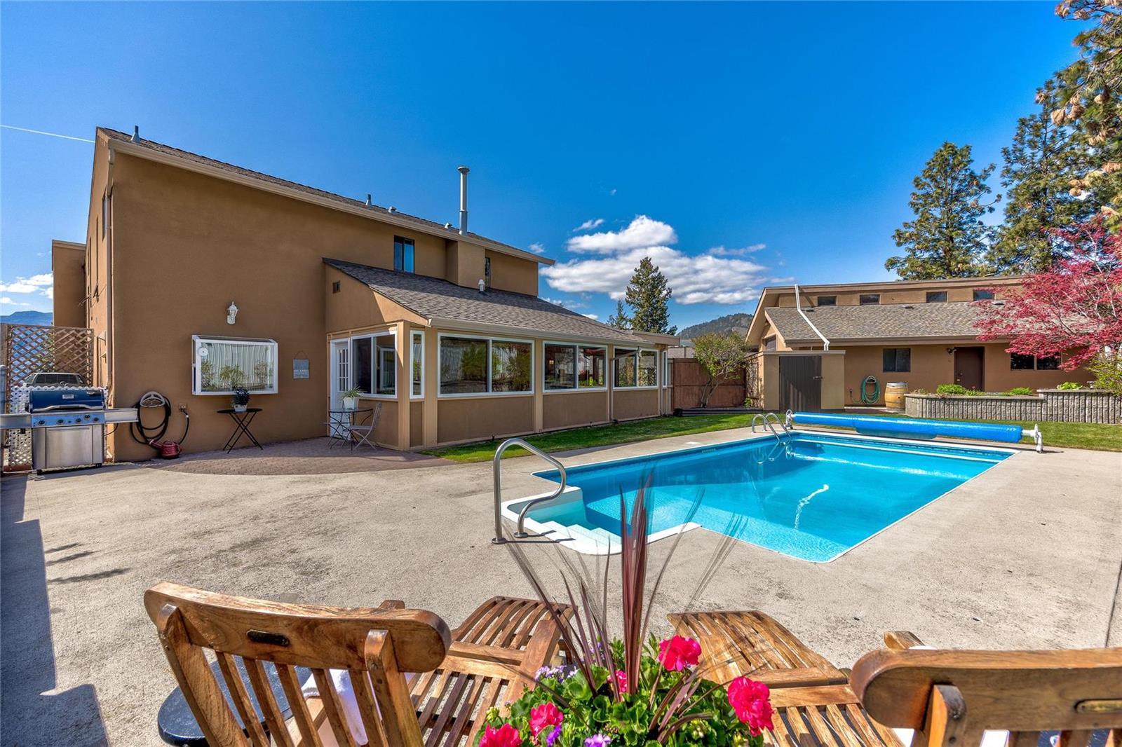 2579 Pineridge Place